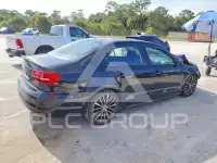 2015 Volkswagen Jetta photo