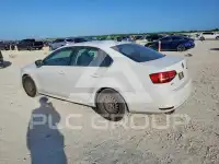 2015 Volkswagen Jetta photo