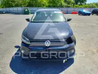 2015 Volkswagen Jetta photo