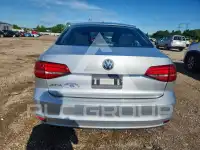 2015 Volkswagen Jetta photo