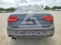 2015 Volkswagen Jetta photo