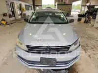 2015 Volkswagen Jetta photo