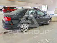 2015 Volkswagen Jetta photo