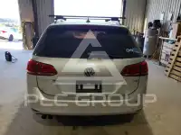 2015 Volkswagen GOLF photo
