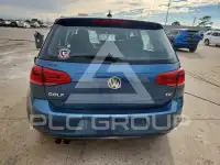 2015 Volkswagen GOLF photo