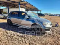2015 Volkswagen GOLF photo