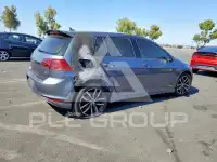 2015 Volkswagen GOLF photo