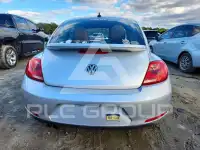 2015 Volkswagen BEETLE фото