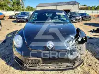 2015 Volkswagen BEETLE photo
