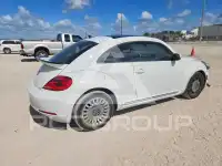 2015 Volkswagen BEETLE фото