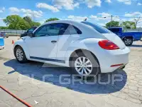 2015 Volkswagen BEETLE фото