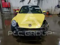 2015 Volkswagen BEETLE фото