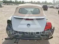 2015 Volkswagen BEETLE photo