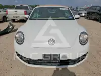 2015 Volkswagen BEETLE photo
