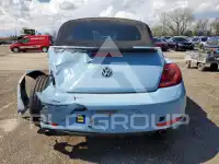2015 Volkswagen BEETLE photo