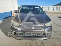 2016 Mitsubishi OUTLANDER photo