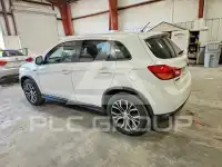 2016 Mitsubishi OUTLANDER photo