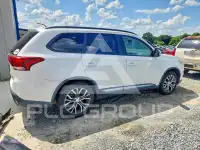 2016 Mitsubishi OUTLANDER фото