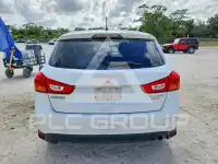 2016 Mitsubishi OUTLANDER photo