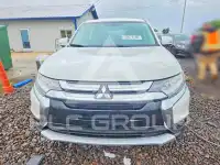 2016 Mitsubishi OUTLANDER фото
