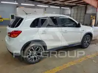 2016 Mitsubishi OUTLANDER photo