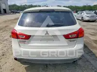 2016 Mitsubishi OUTLANDER photo