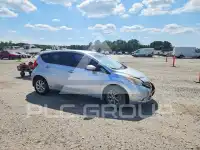 2016 Nissan VERSA photo
