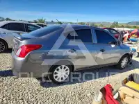 2016 Nissan VERSA photo