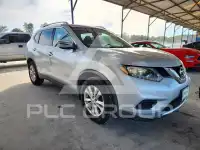 2016 Nissan ROGUE photo