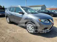2016 Nissan ROGUE photo