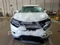 2016 Nissan ROGUE photo