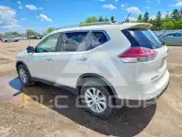 2016 Nissan ROGUE photo