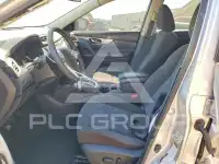 2016 Nissan ROGUE photo