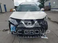 2016 Nissan ROGUE photo