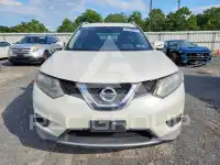 2016 Nissan ROGUE photo