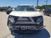 2016 Nissan ROGUE photo