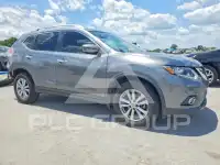 2016 Nissan ROGUE photo