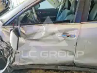 2016 Nissan ROGUE photo
