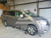 2016 Nissan  photo