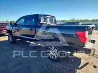 2016 Nissan TITAN фото