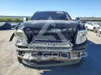 2016 Nissan TITAN фото