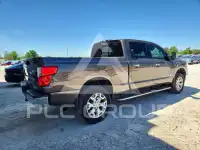 2016 Nissan TITAN фото