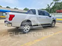 2016 Nissan TITAN фото