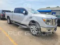 2016 Nissan TITAN фото