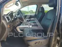 2016 Nissan TITAN фото