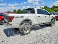 2016 Nissan TITAN фото