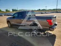 2016 Nissan TITAN фото