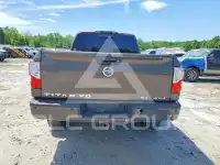 2016 Nissan TITAN фото