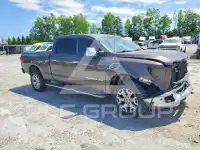 2016 Nissan TITAN фото