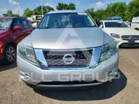 2016 Nissan PATHFINDER photo